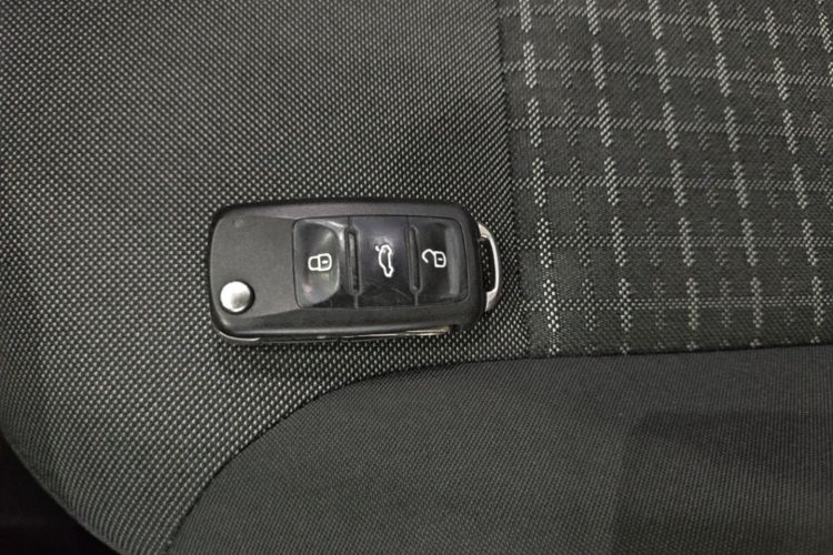 Volkswagen Polo 2018 car image #9