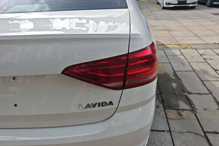 Volkswagen Lavida 2019 #8 Volkswagen Lavida 2019 car image #8