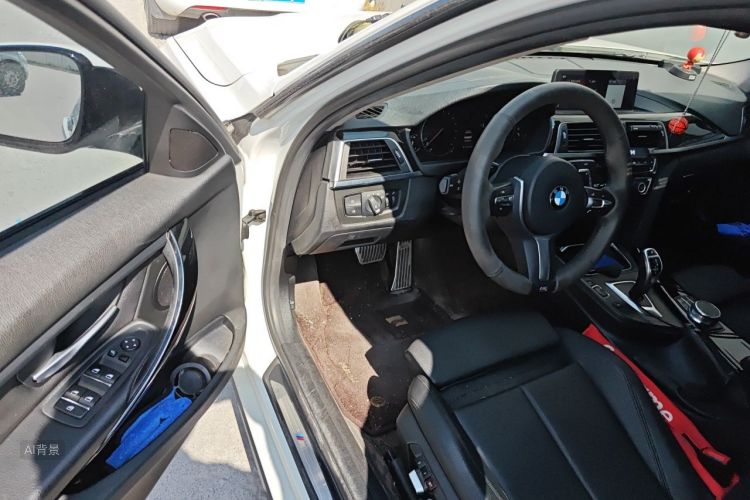 BMW 3 Series 2018 image de voiture #18