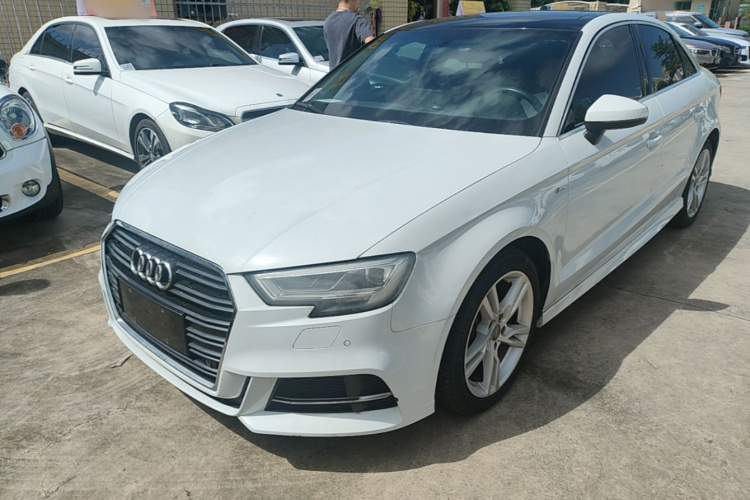 Audi A3 2019 #2 Audi A3 2019 car image #2