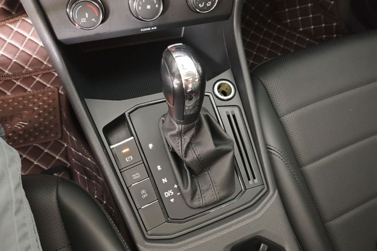 Volkswagen Lavida 2020 car image #14
