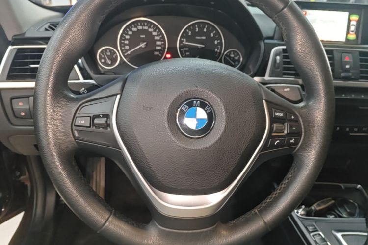 BMW 3 Series 2017 #11 BMW 3 Series 2017 car image #11
