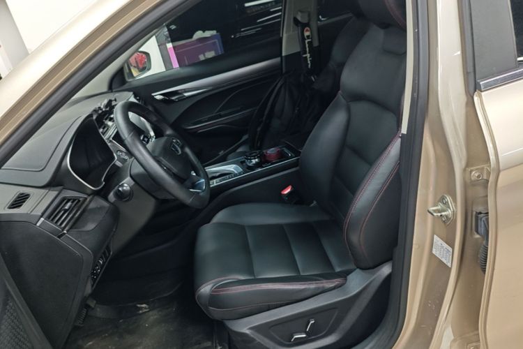 GEELY Binray 2019 car image #19