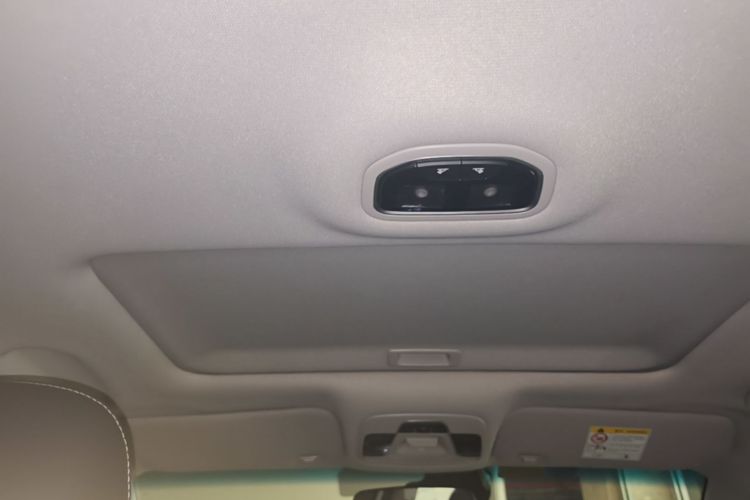 GEELY Emgrand 2019 #18 GEELY Emgrand 2019 car image #18
