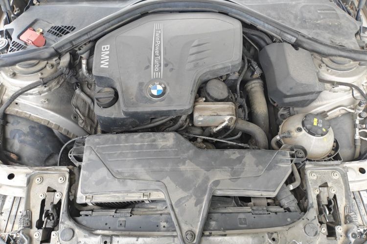 BMW 3 Series 2014 car image #22