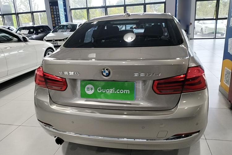 BMW 3 Series 2016 #6 BMW 3 Series 2016 car image #6