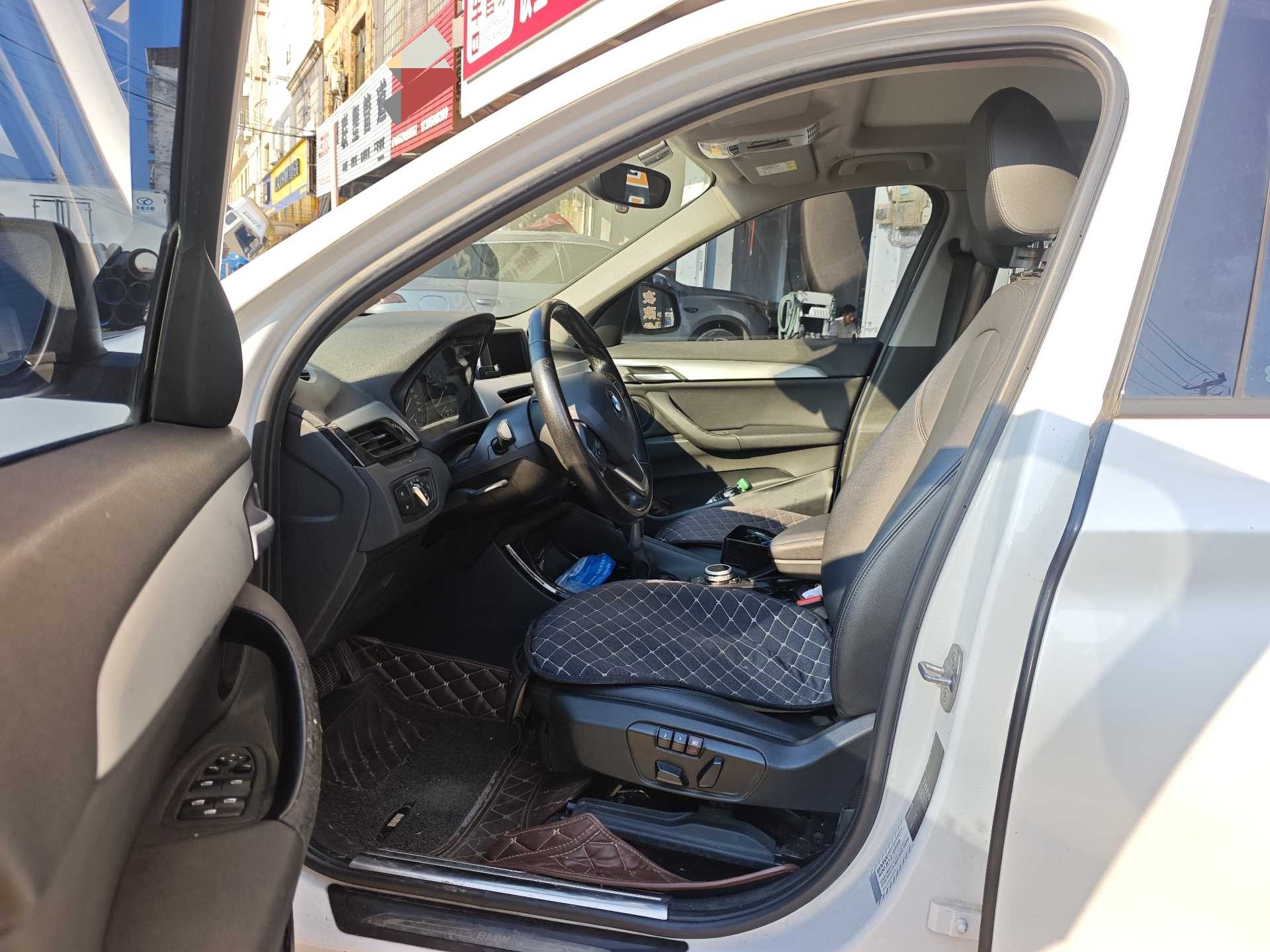 2017 image de voiture #7