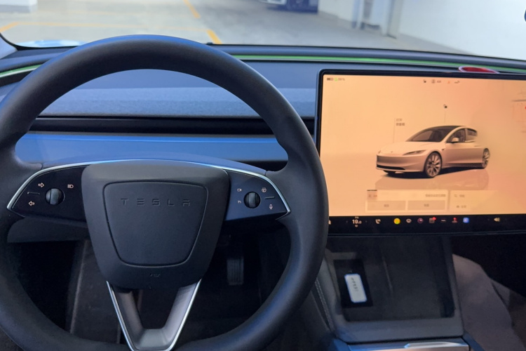 Tesla Model 3 2024 #11 Tesla Model 3 2024 car image #11