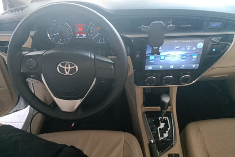 Toyota Corolla 2017 #10 Toyota Corolla 2017 car image #10