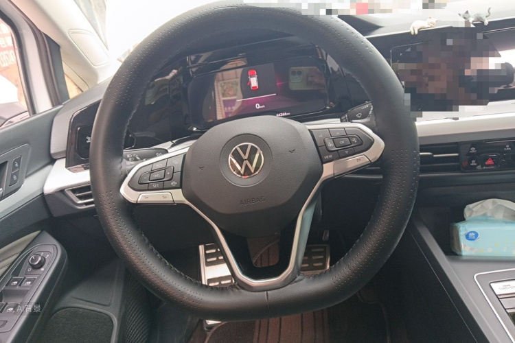 Volkswagen Golf 2021 car image #12