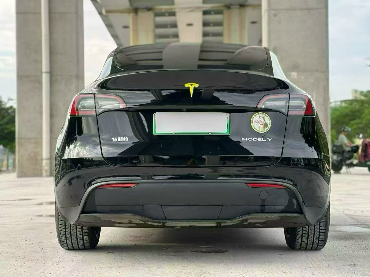 Tesla Model Y 2023 #4 Tesla Model Y 2023 immagine di auto #4