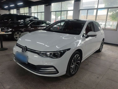 Volkswagen Golf 2022 car image 