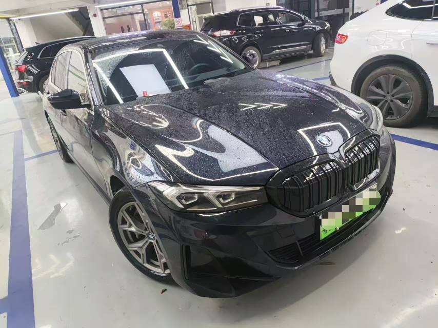 BMW i3 2024 car image #2