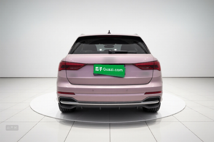 Audi Q3 2020 car image #6