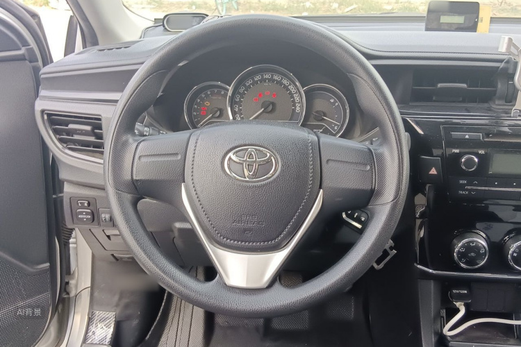 Toyota Corolla 2018 car image #12