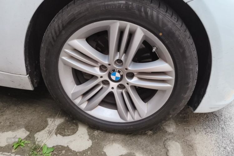 BMW 3 Series 2016 car image #9