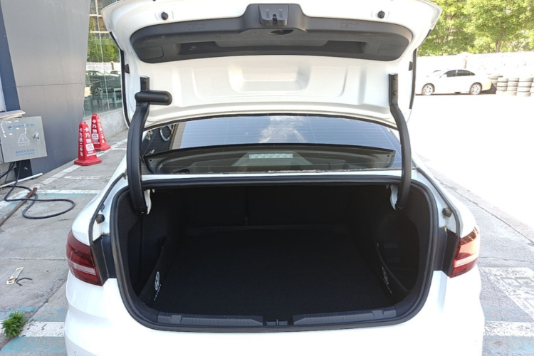 Volkswagen Lavida 2023 car image #19