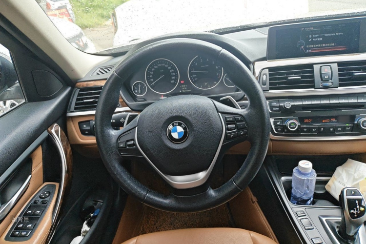 BMW 3 Series 2014 car image #12