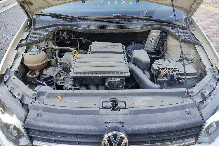 Volkswagen Polo 2016 #22 Volkswagen Polo 2016 car image #22