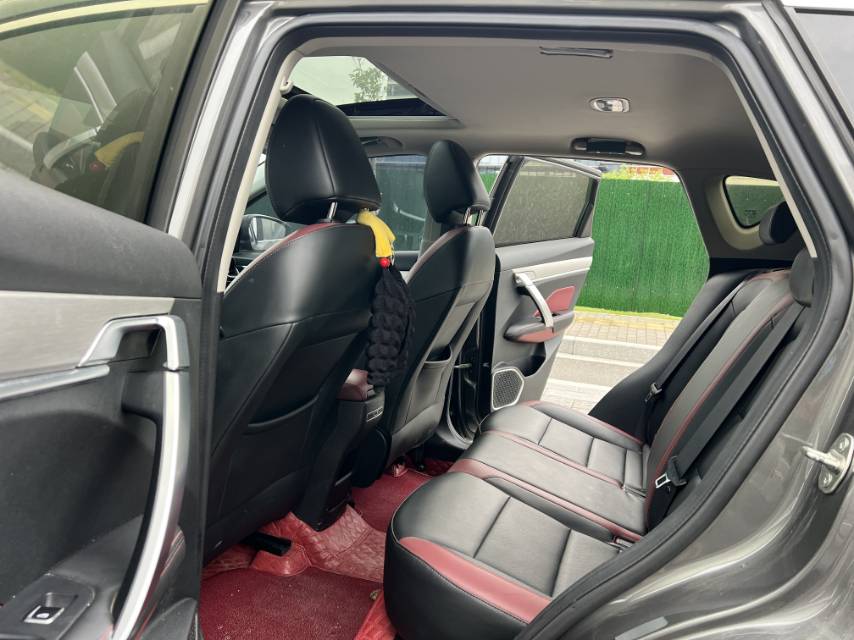 GEELY Coolray 2022 imagen de coche #6