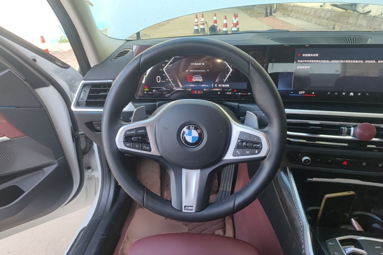 BMW 3 Series 2024 #15 BMW 3 Series 2024 car image #15