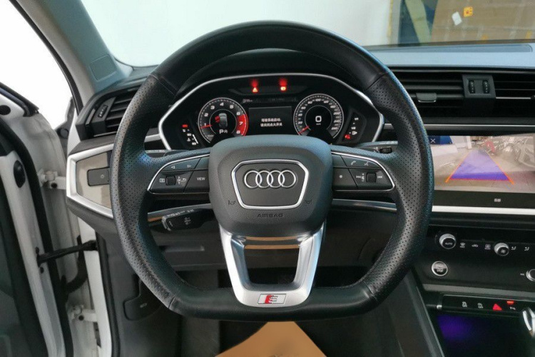 Audi Q3 2023 #10 Audi Q3 2023 car image #10