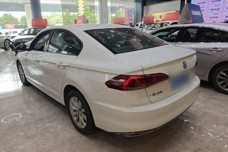 Volkswagen Bora 2020 car image #5