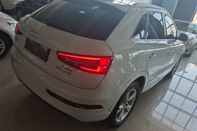 Audi Q3 2016 #7 Audi Q3 2016 car image #7