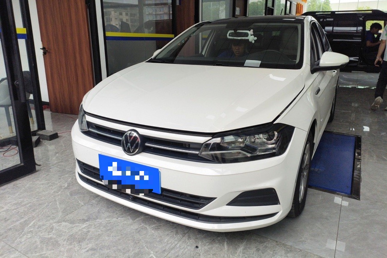 Volkswagen Polo 2021 Volkswagen Polo 2021 car image