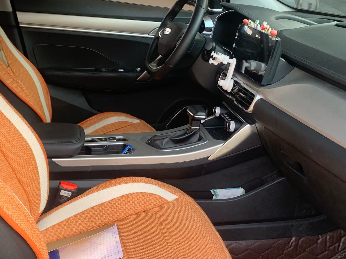 GEELY Coolray 2025 #6 GEELY Coolray 2025 car image #6