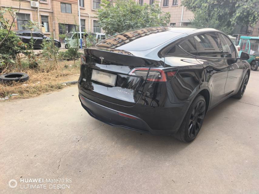 Tesla Model Y 2021 #3 Tesla Model Y 2021 car image #3