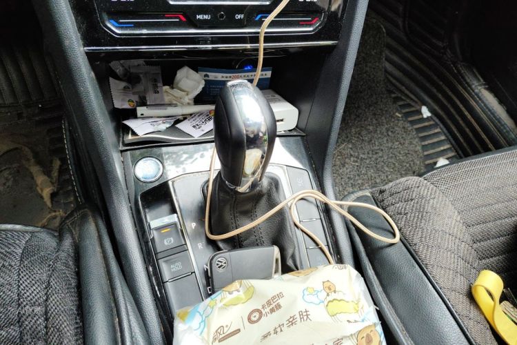 Volkswagen Tharu 2021 car image #16