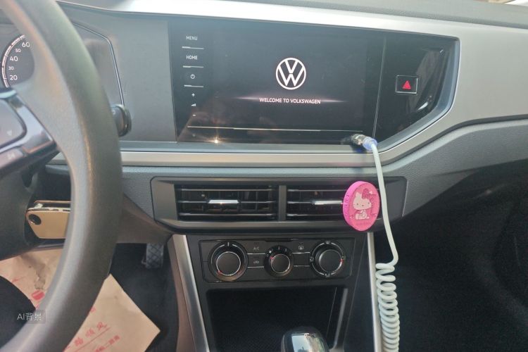 Volkswagen Polo 2022 car image #15