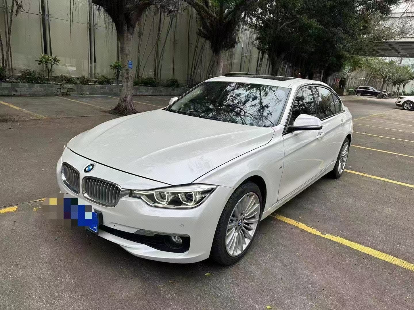 BMW 3 Series 2018 immagine di auto 
