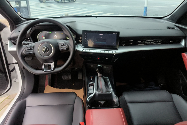 MG 5 2024 image de voiture #10