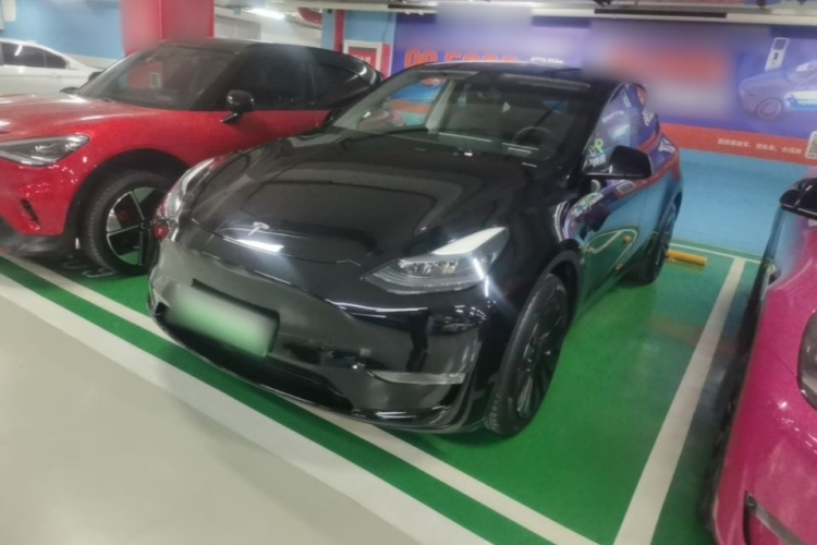 Tesla Model Y 2023 #2 Tesla Model Y 2023 immagine di auto #2