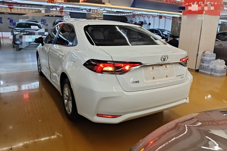 Toyota Corolla 2020 #7 Toyota Corolla 2020 صورة سيارة #7