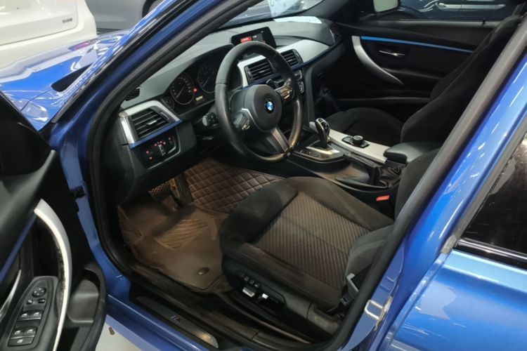 BMW 3 Series 2017 #16 BMW 3 Series 2017 car image #16