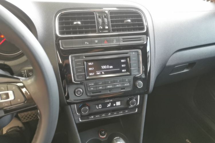Volkswagen Polo 2017 #17 Volkswagen Polo 2017 car image #17