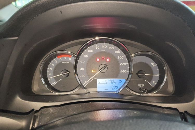 Toyota Corolla 2018 car image #12