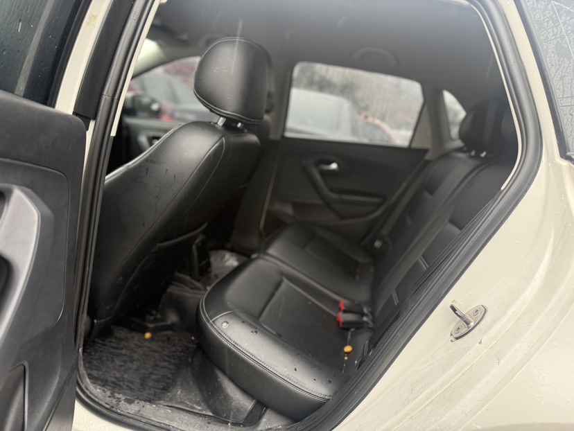 Volkswagen Polo 2014 #3 Volkswagen Polo 2014 car image #3