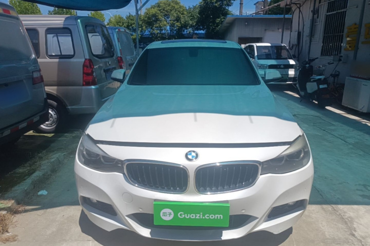 BMW 3 Series GT 2019 #3 BMW 3 Series GT 2019 car image #3
