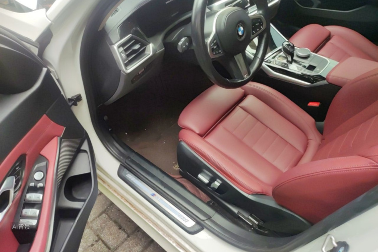 BMW 3 Series 2021 car image #17
