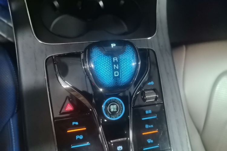 BYD Han 2022 #14 BYD Han 2022 car image #14