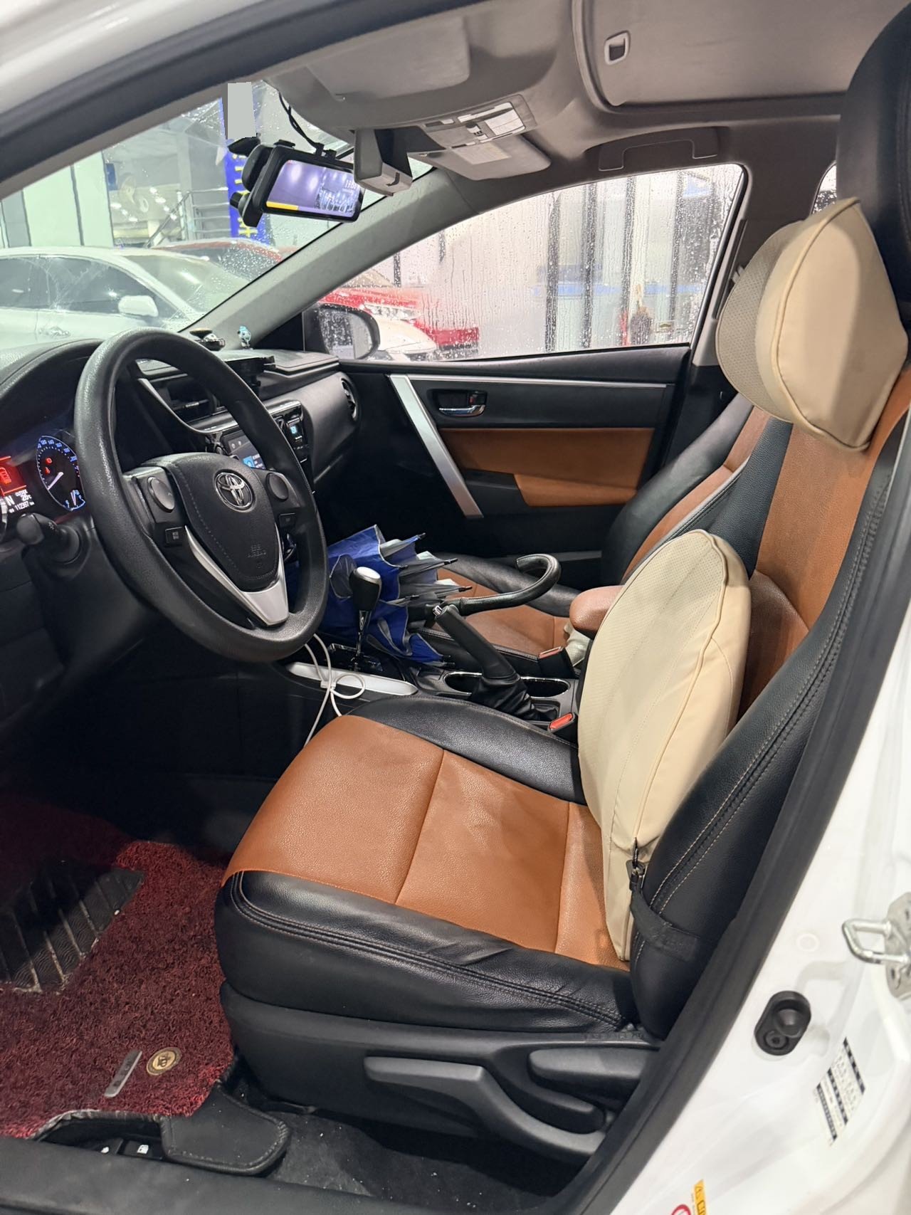 Toyota Corolla 2017 car image #2