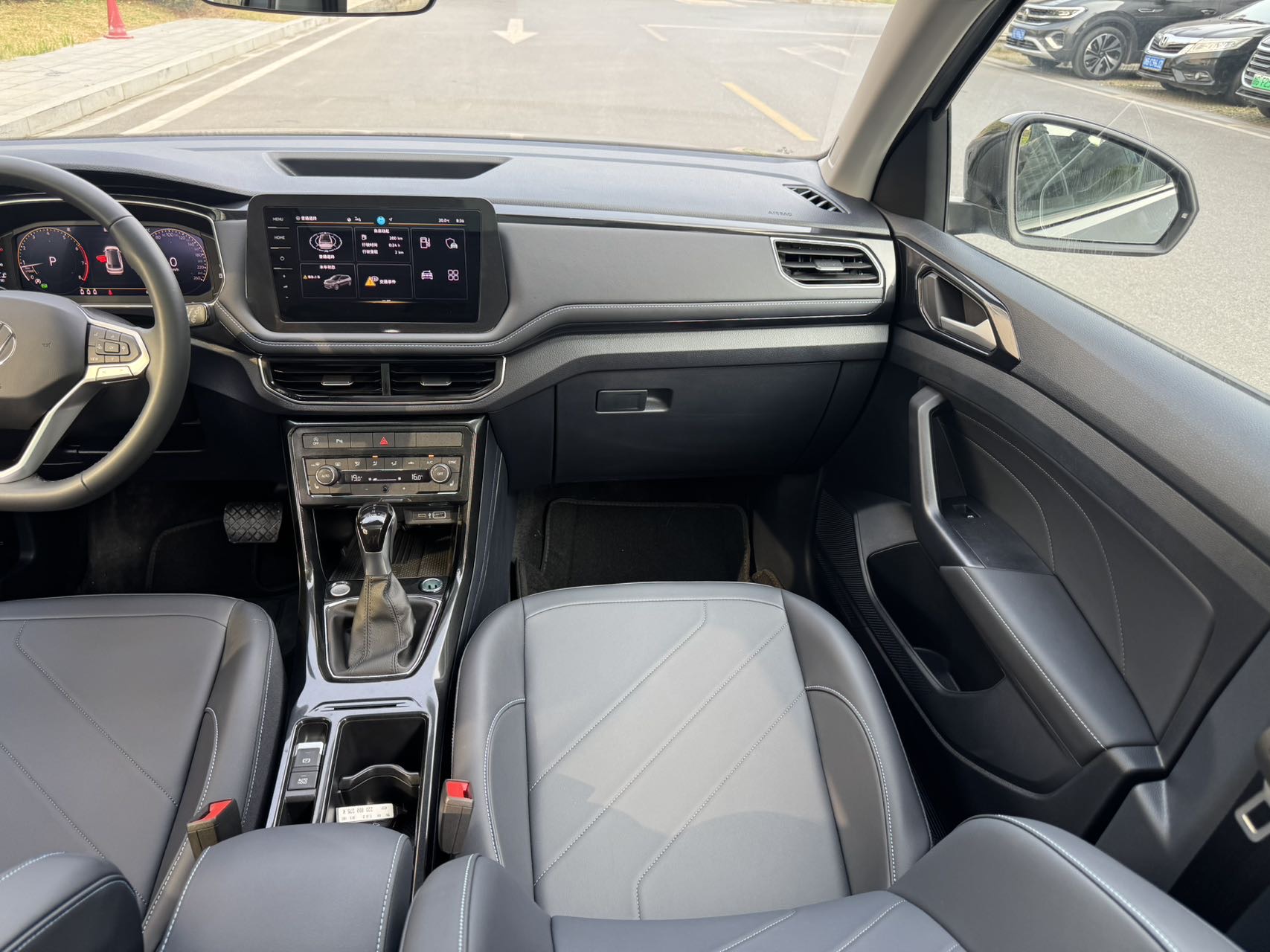 Volkswagen Tharu 2025 #8 Volkswagen Tharu 2025 immagine di auto #8