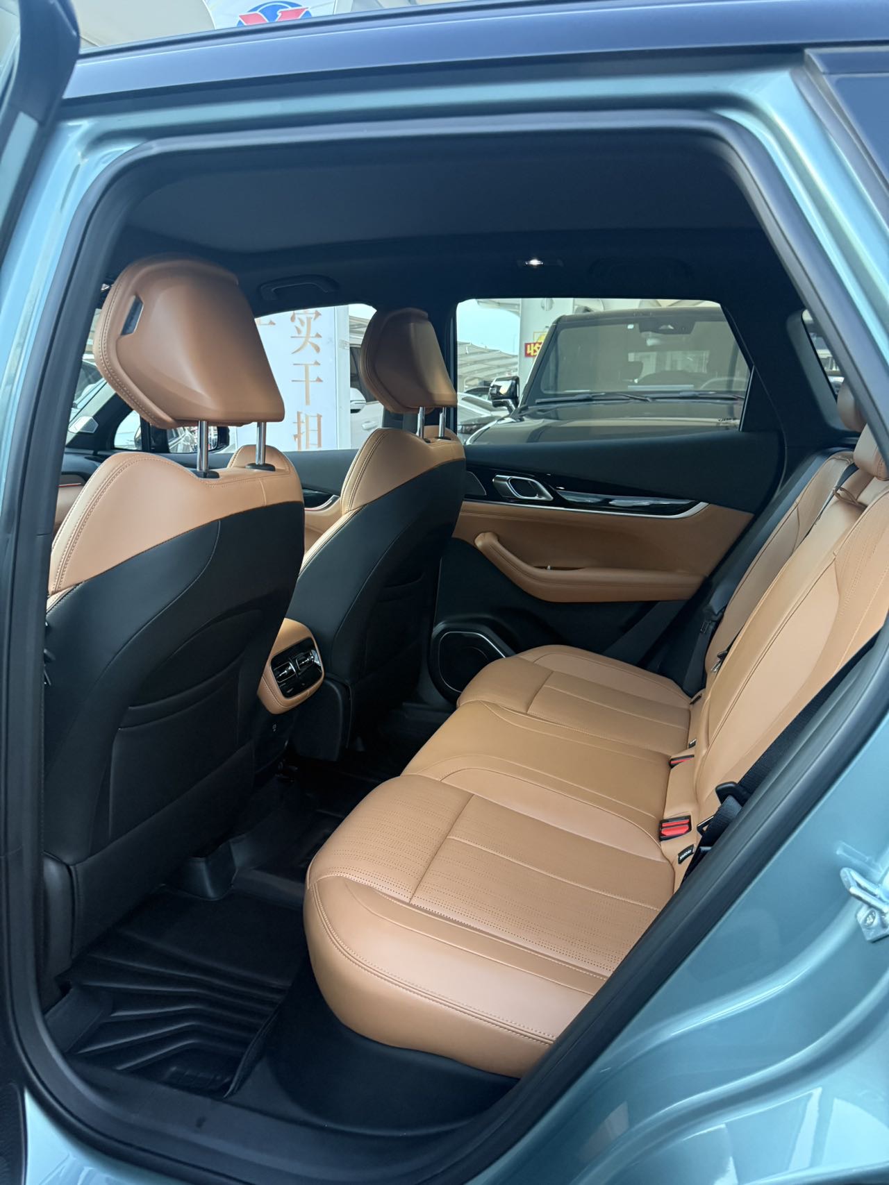 GEELY Boyue L 2025 immagine di auto #7