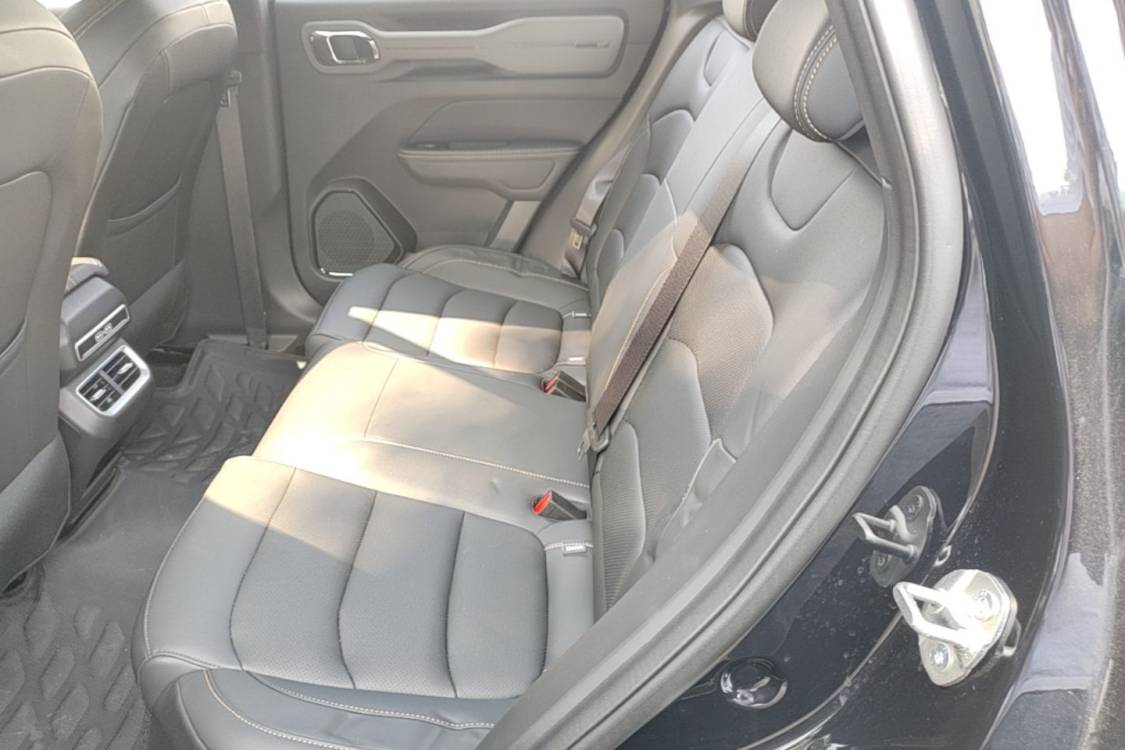2026 #13 2026 immagine di auto #13