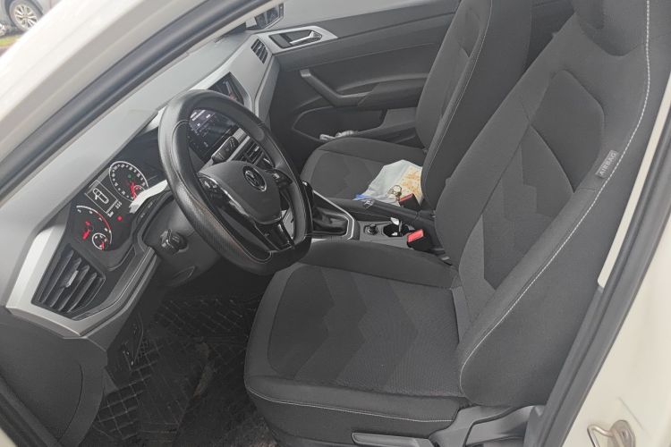 Volkswagen Polo 2022 car image #15
