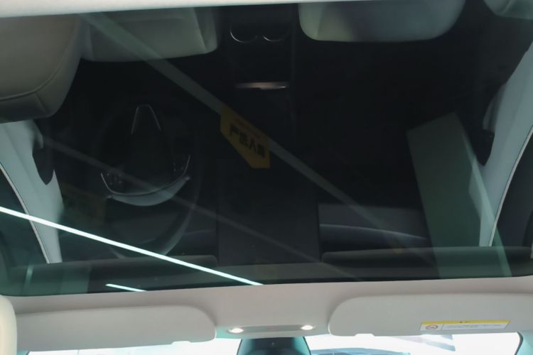 Tesla Model 3 2024 car image #18